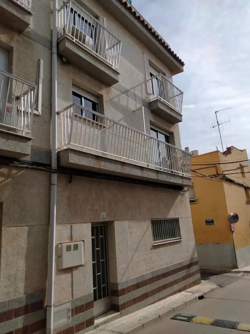Vista exterior de Casa adosada en venda en Alcalà de Xivert amb Aire condicionat, Terrassa i Balcó