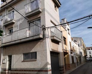 Vista exterior de Casa adosada en venda en Alcalà de Xivert amb Aire condicionat, Terrassa i Balcó