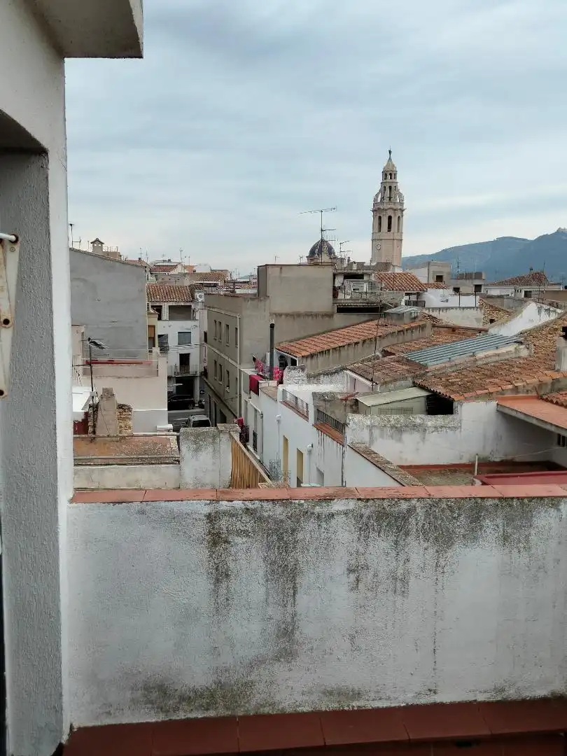 Vista exterior de Casa adosada en venda en Alcalà de Xivert amb Aire condicionat, Terrassa i Balcó