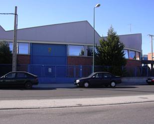 Vista exterior de Nau industrial en venda en Valladolid Capital amb Aire condicionat