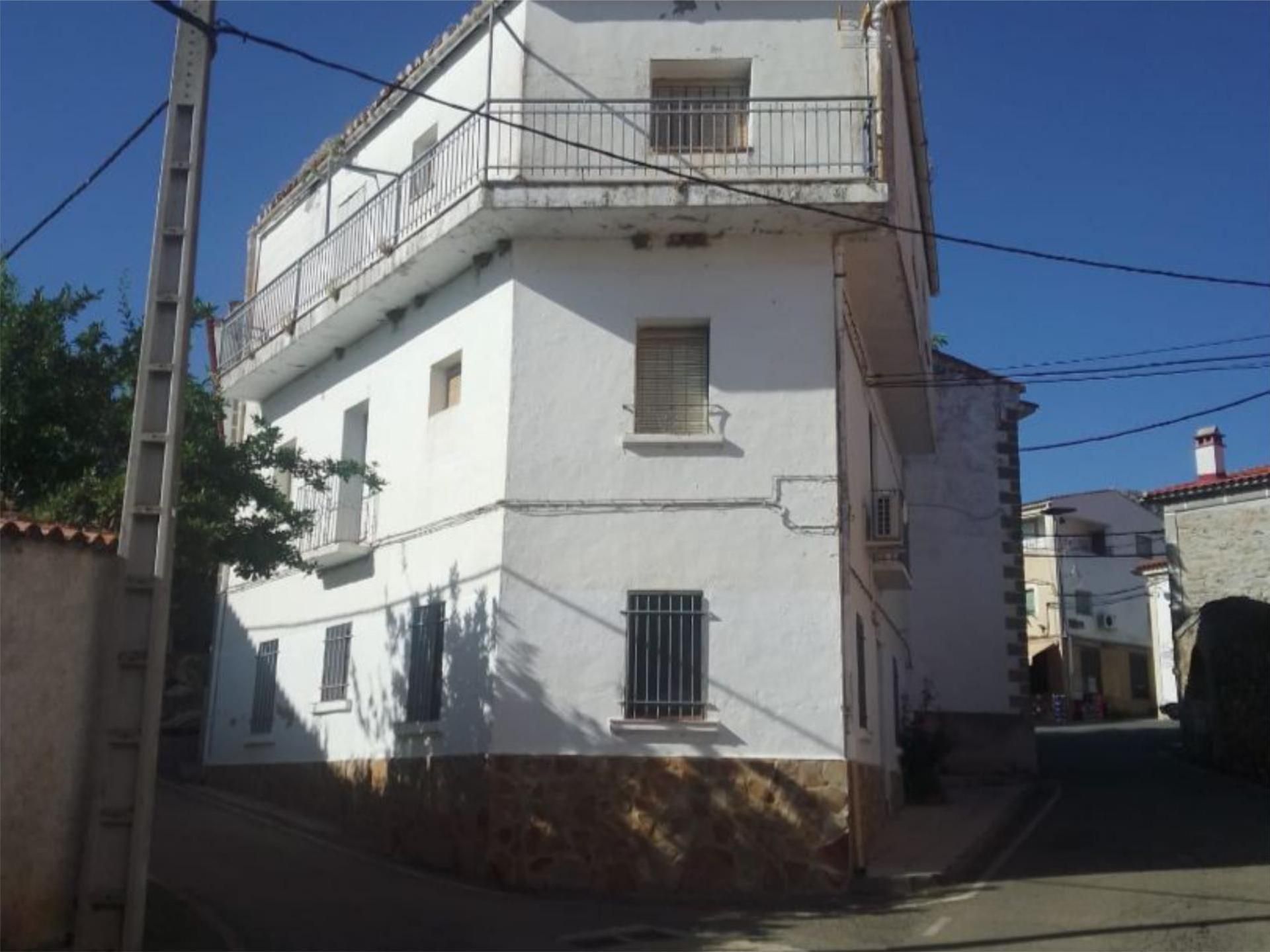 Vista exterior de Pis en venda en Berzocana amb Aire condicionat, Calefacció i Terrassa