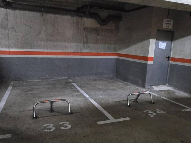 Garaje en Alquiler en Carrer de Cervantes, 82 en Centre