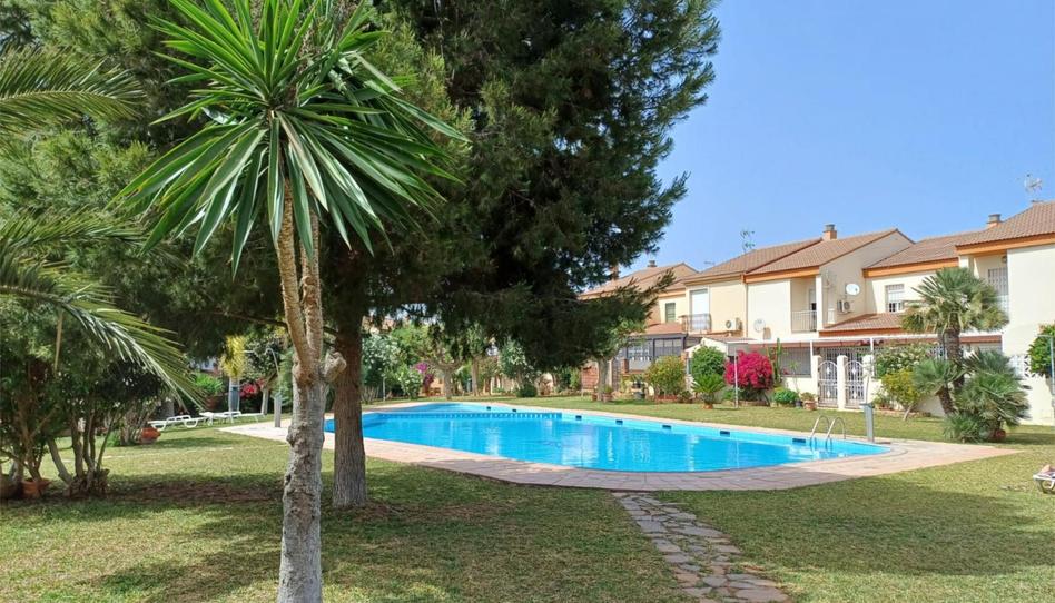 Foto 1 de Casa adosada en venta en Calle de Benito López Franco, 20, Constitución, Melilla