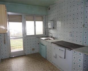 Kitchen of Flat to rent in Ponferrada  with Heating