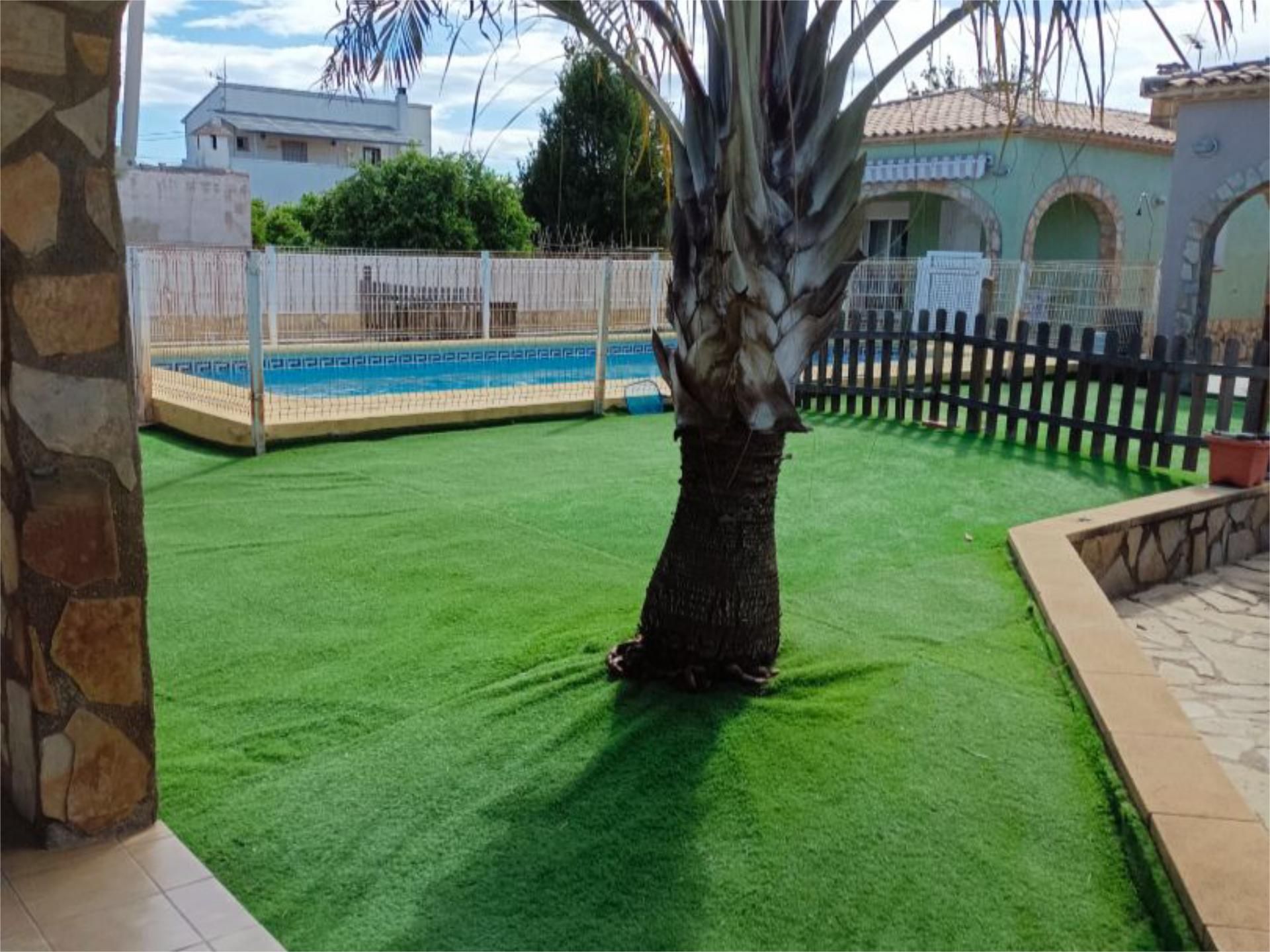 Swimming pool of Flat to rent in Oliva  with Air Conditioner, Heating and Parquet flooring