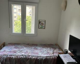 Bedroom of Flat to share in  Madrid Capital  with Heating, Parquet flooring and Furnished