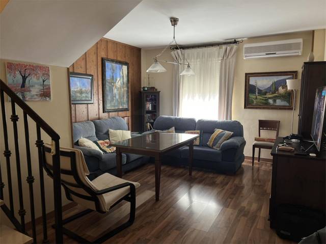 Dúplex en Venta en Calle el Albardonero, 15 en Baeza