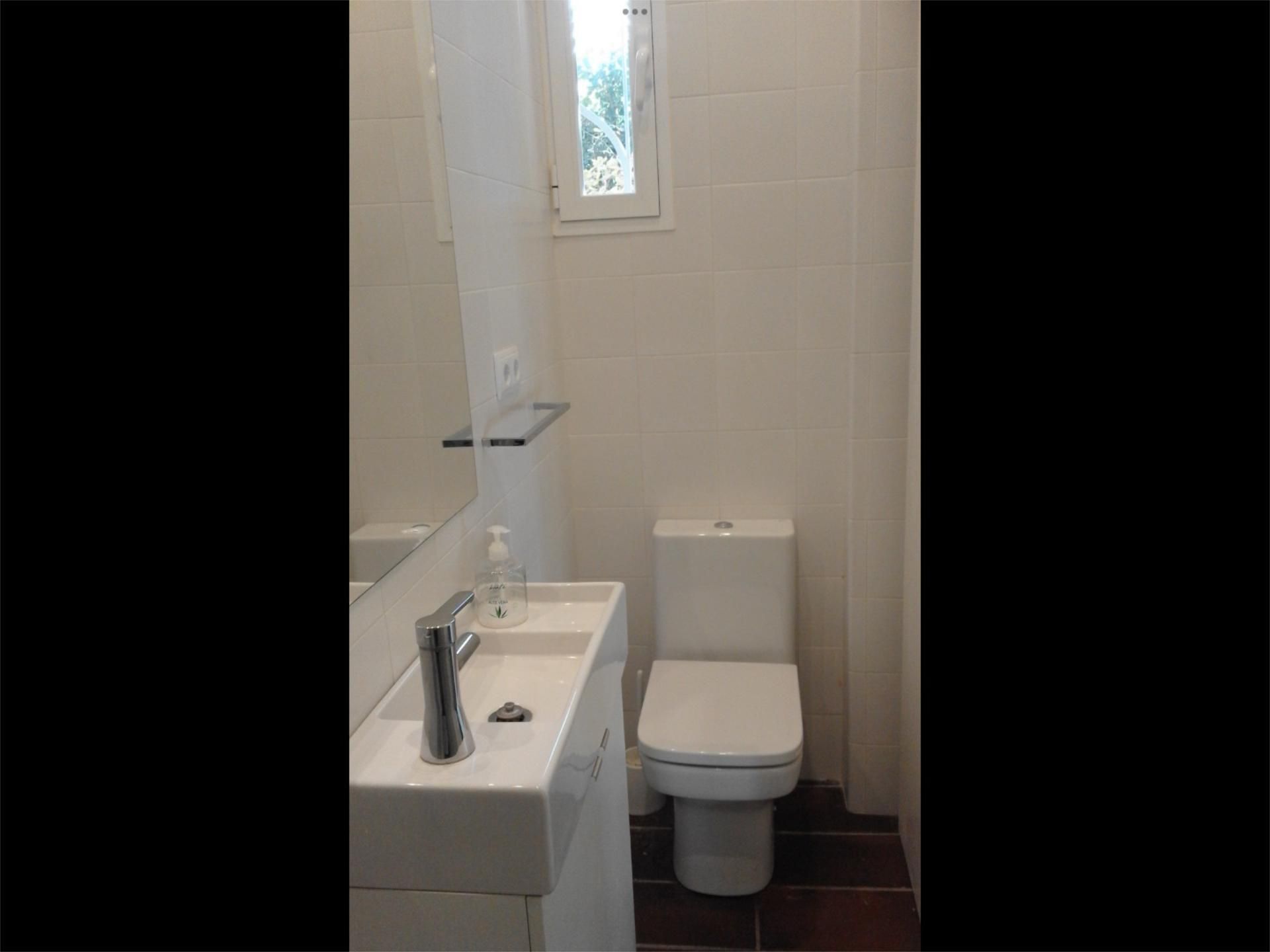 Bathroom of House or chalet to share in Pozuelo de Alarcón  with Heating, Private garden and Terrace