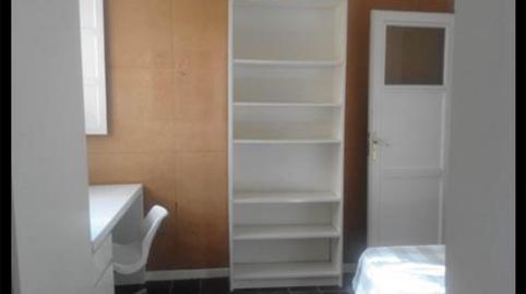 Foto 2 de Casa o xalet per a compartir a Calle Orense, 38, La Cabaña, Madrid