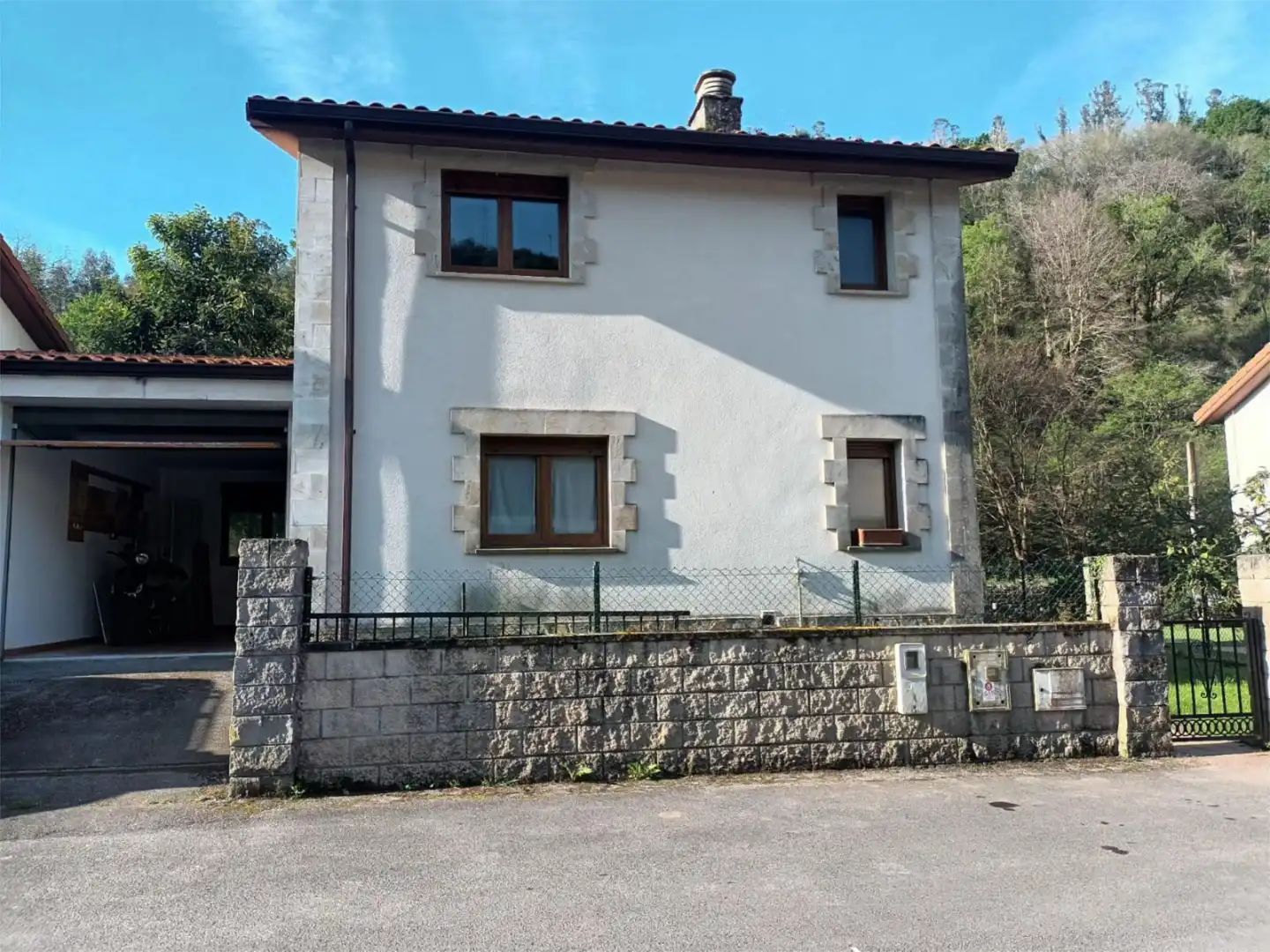 Casa o chalet de alquiler en Barrio la Plaza, 54, Valdáliga Vista exterior de Casa o chalet de alquiler en Valdáliga con Calefacción, Jardín privado y Parquet