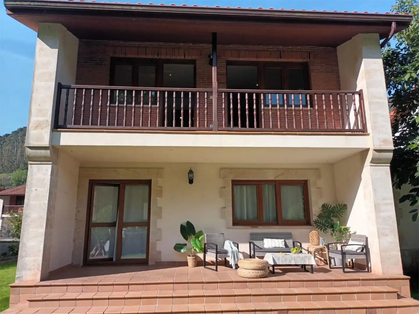 Casa o chalet de alquiler en Barrio la Plaza, 54, Valdáliga Terraza de Casa o chalet de alquiler en Valdáliga con Calefacción, Jardín privado y Parquet