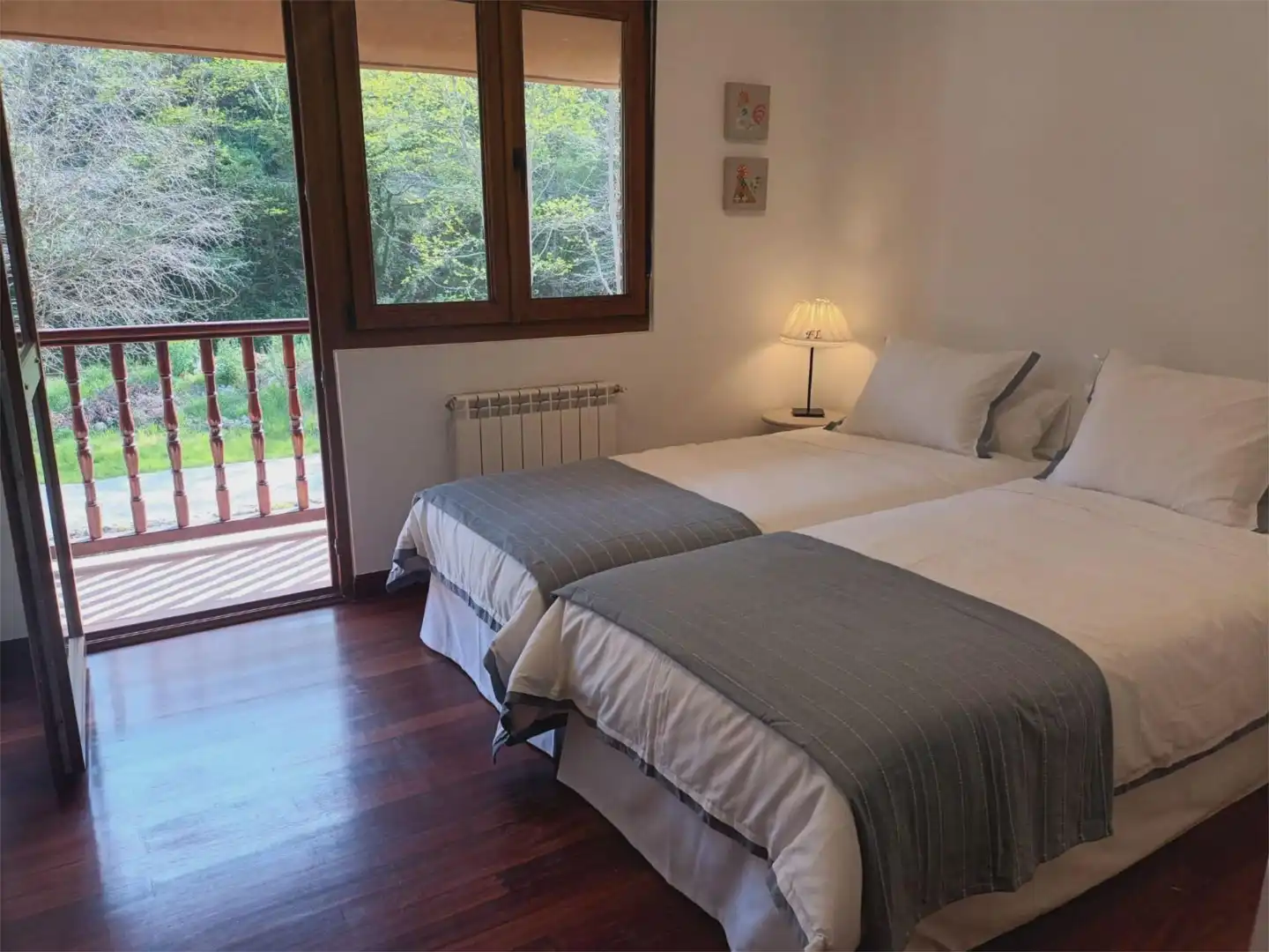 Casa o chalet de alquiler en Barrio la Plaza, 54, Valdáliga Habitación de Casa o chalet de alquiler en Valdáliga con Calefacción, Jardín privado y Parquet