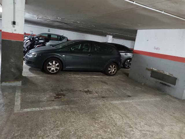 Garaje en Alquiler en Avinguda del Bosc, 40 en Pubilla Cases