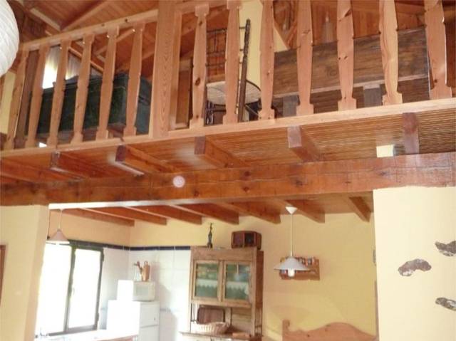 Piso en Venta en Calle Abajo, 1 en Velilla del Río Carrión