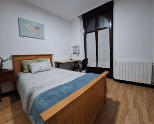 Flat to share in Calle Cabrales, 90, Barrio del Centro