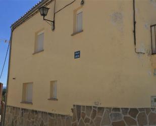 Vista exterior de Casa o xalet en venda en Avellaneda amb Terrassa i Balcó