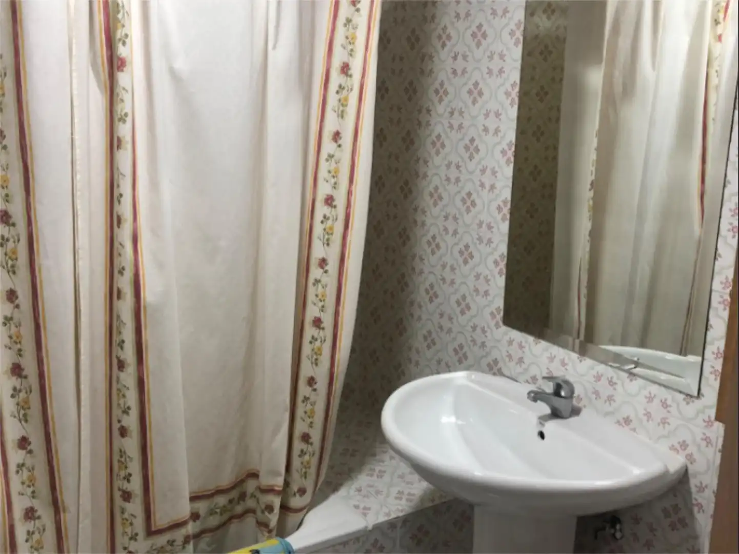 Piso de alquiler en Calle José Carbajal, 7, Hospital Baño de Piso de alquiler en Albacete con Calefacción, Amueblado y Horno