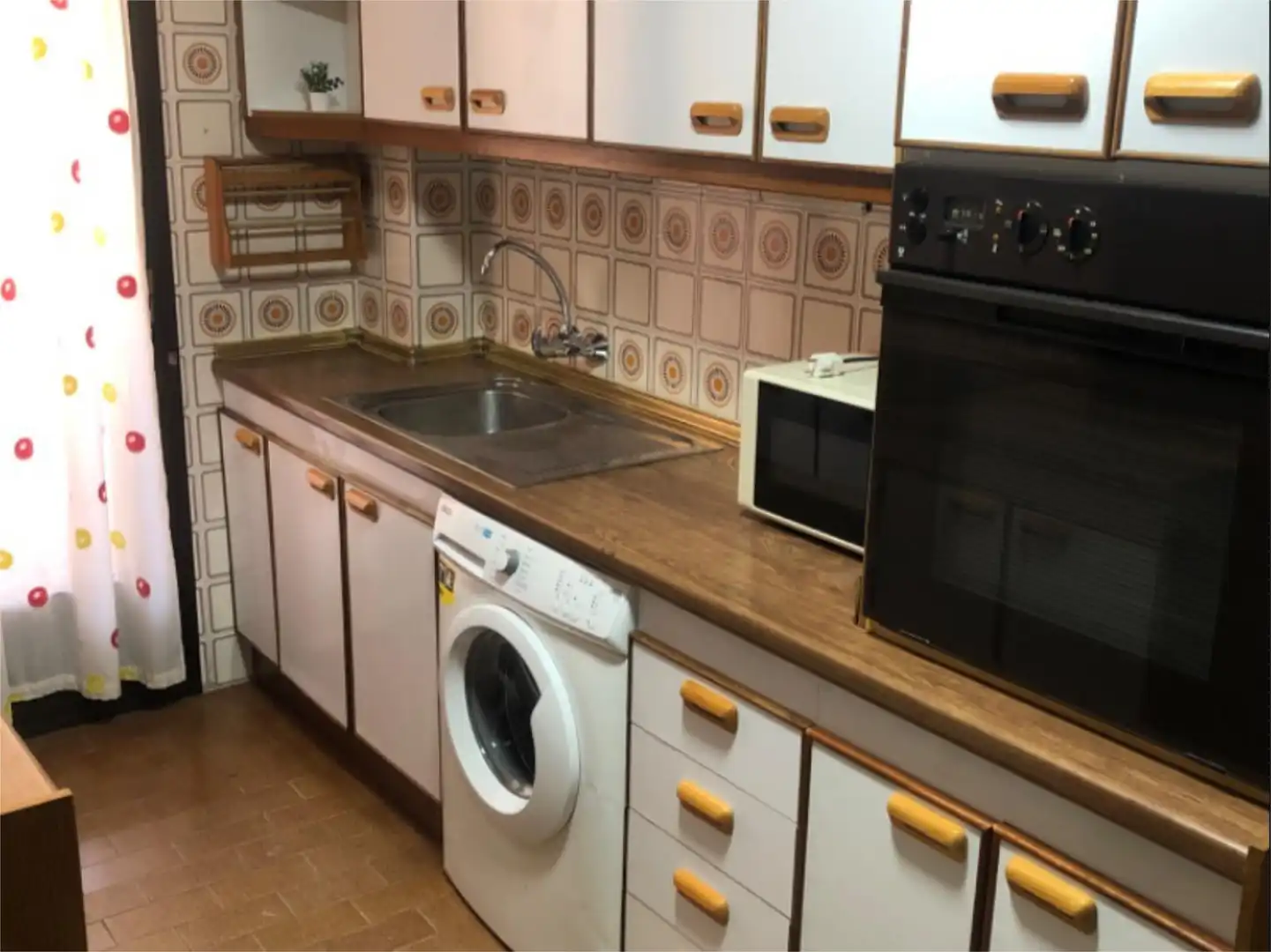Piso de alquiler en Calle José Carbajal, 7, Hospital Cocina de Piso de alquiler en Albacete con Calefacción, Amueblado y Horno