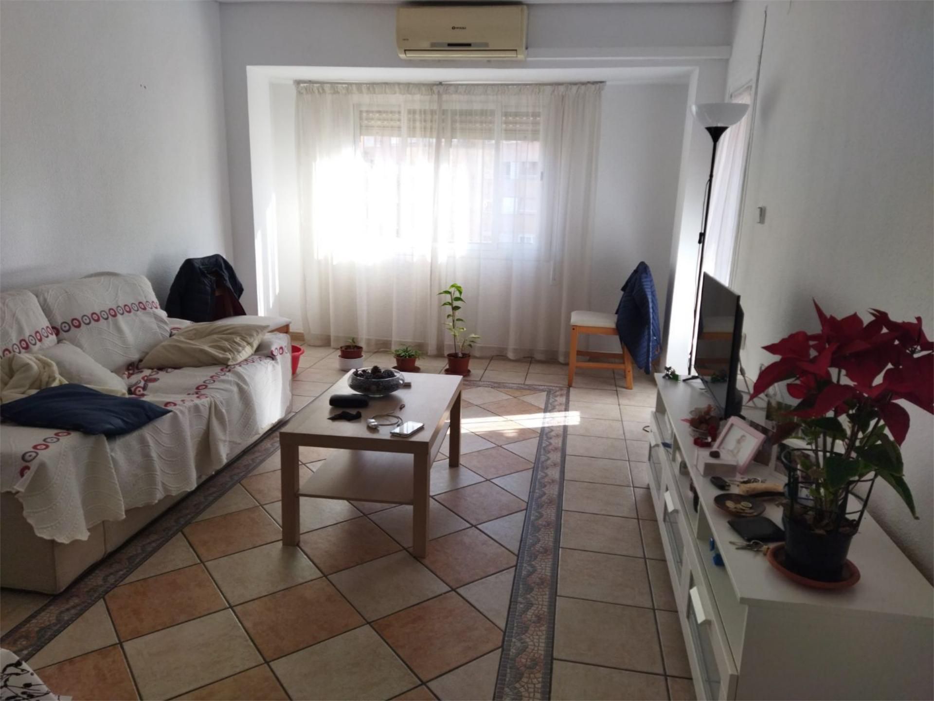 Flat to share in Carrer del Doctor Nicasi Benlloch, 32, Barrio de Benicalap