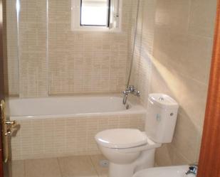 Bathroom of Single-family semi-detached for sale in Fuente Vaqueros