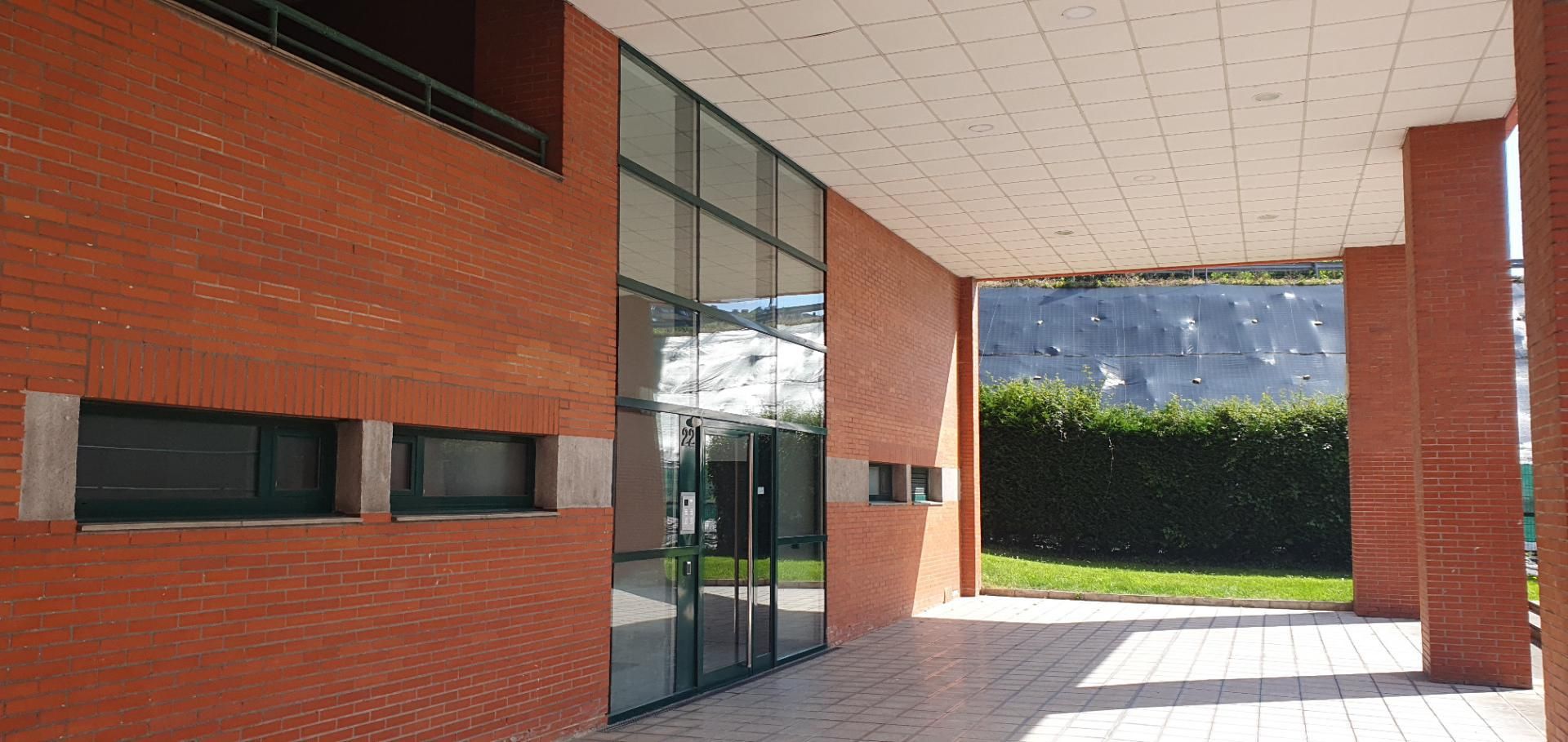 Pis de lloguer en Oviedo  amb Calefacció, Jardí privat i Parquet