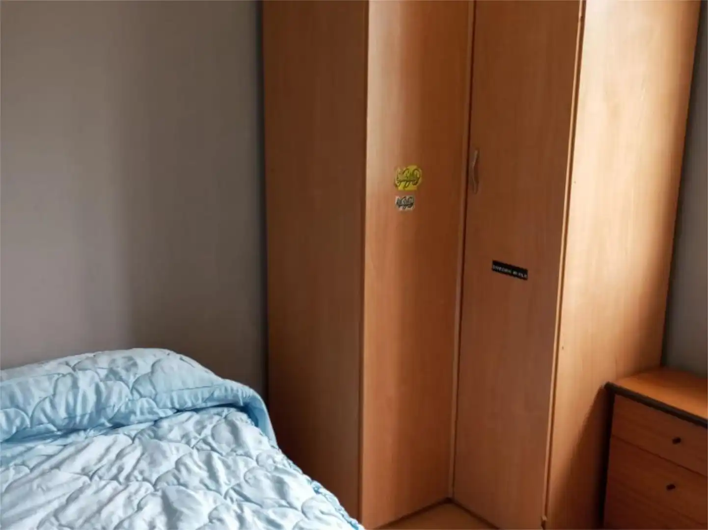 Bedroom of Flat for share in Corvera de Asturias  with Parquet flooring, Storage room and Furnished