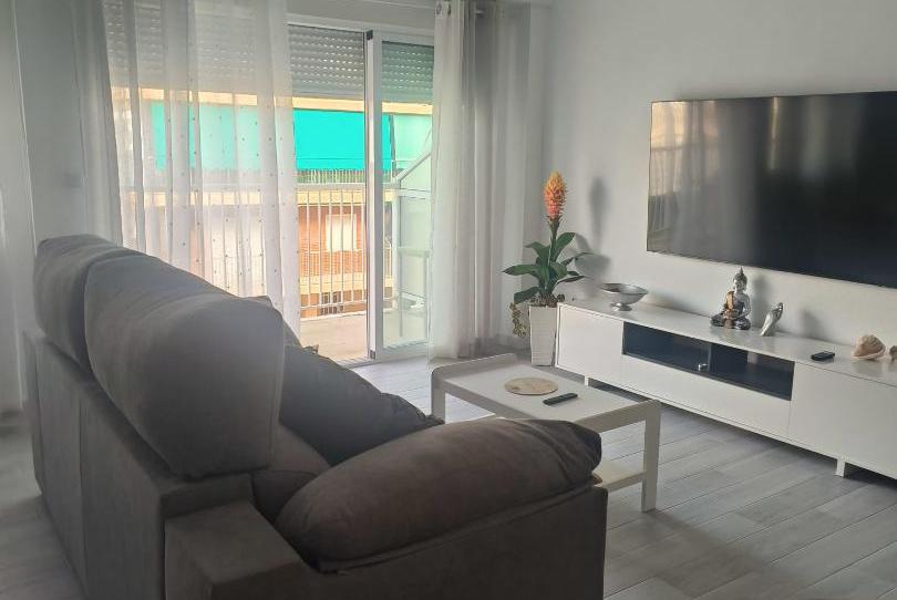 Flat to rent in Calle Huesca, 20, Gran Playa, Alicante - image 1 Photo 1 of Flat to rent in Calle Huesca, 20, Gran Playa, Alicante