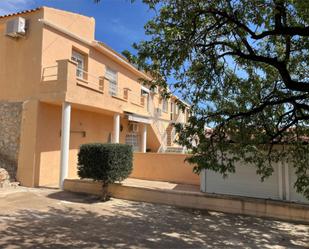 Vista exterior de Casa o xalet en venda en Alicante / Alacant amb Terrassa i Piscina