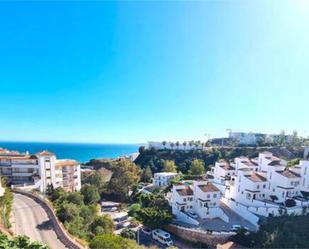 Exterior view of Single-family semi-detached for sale in Benalmádena  with Terrace and Swimming Pool