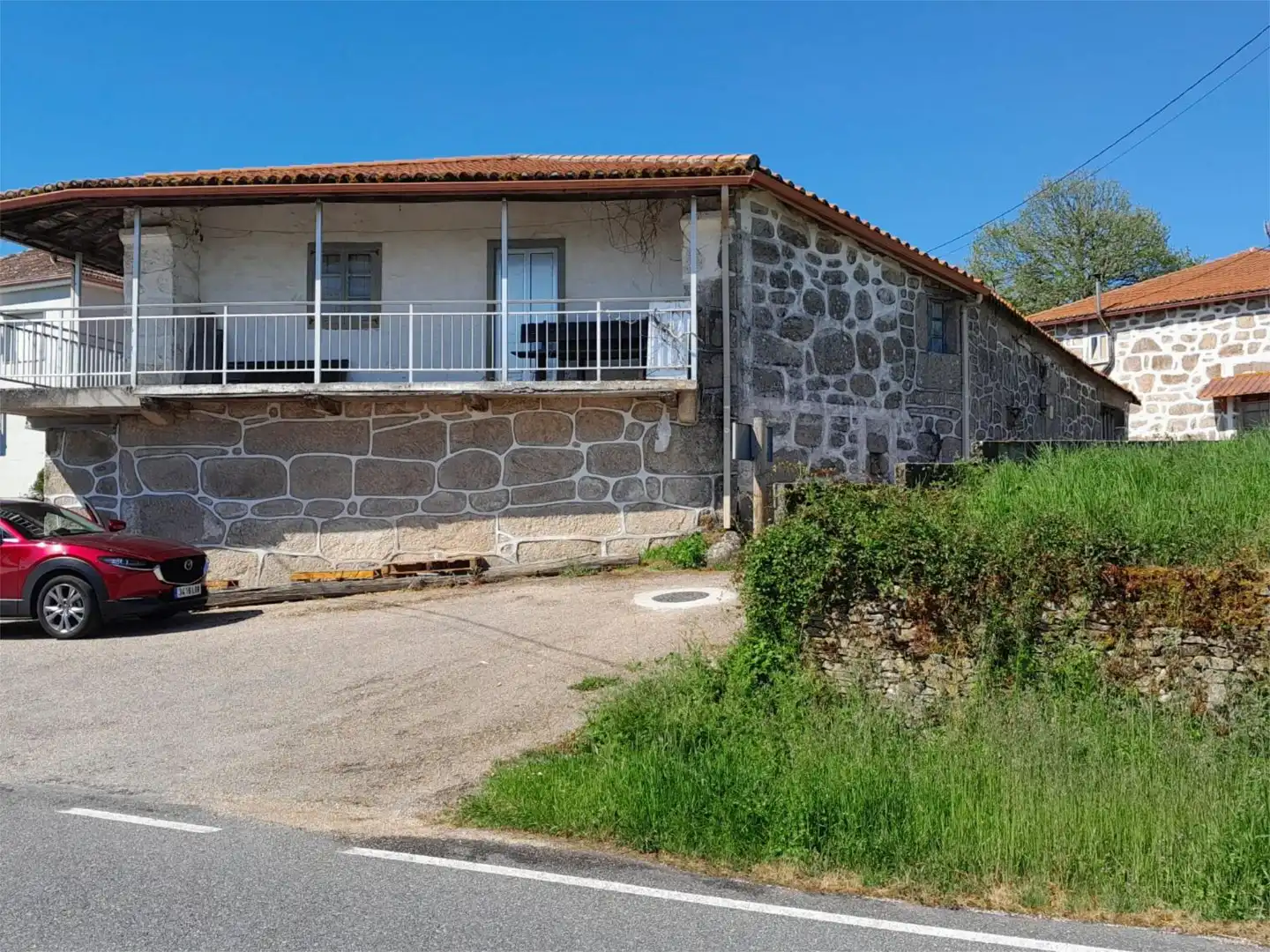 Vista exterior de Casa adosada en venta en A Teixeira  con Balcón