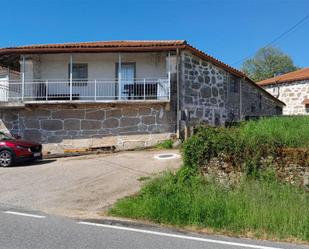 Exterior view of Single-family semi-detached for sale in A Teixeira   with Balcony