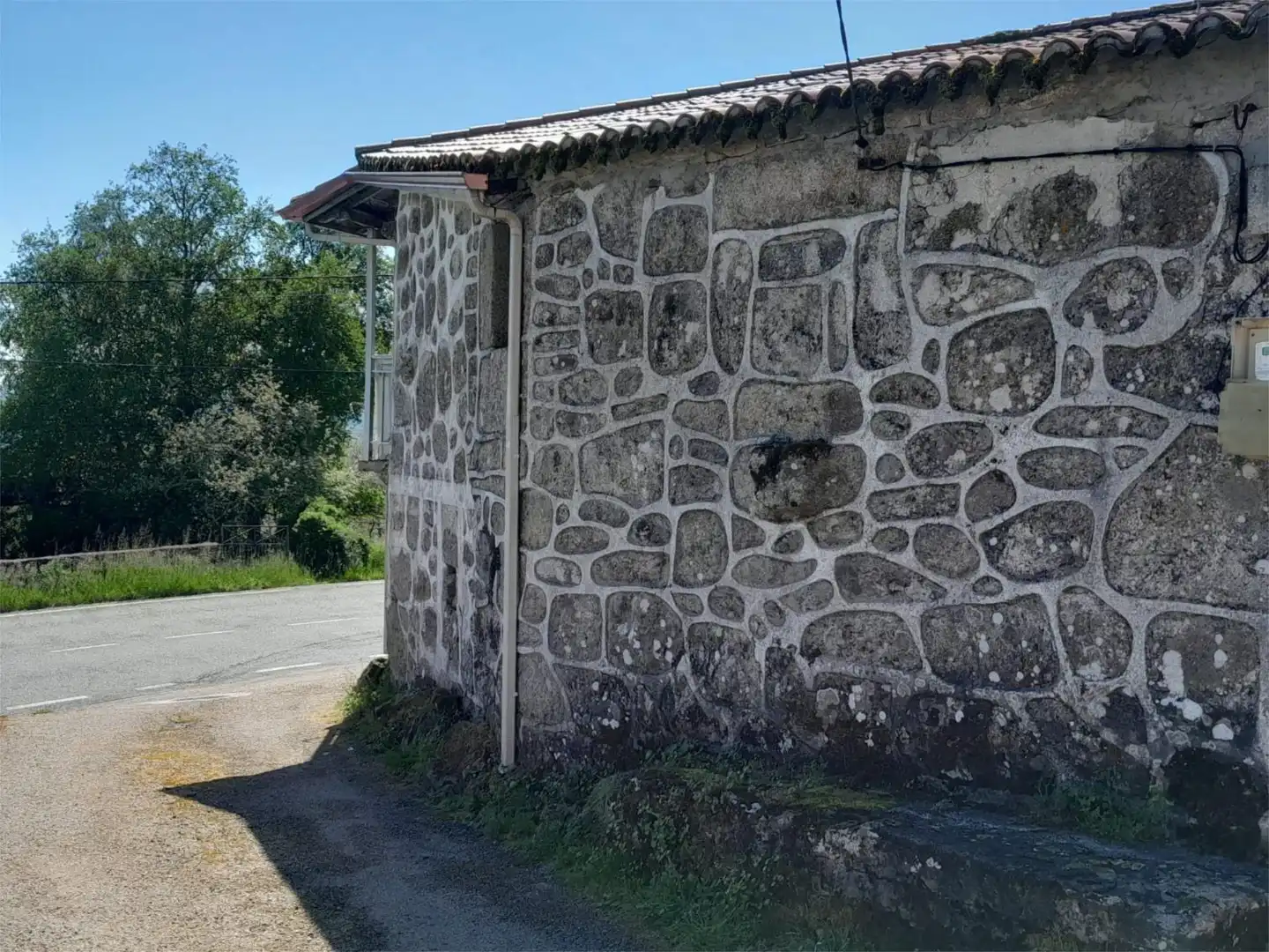 Vista exterior de Casa adosada en venta en A Teixeira  con Balcón