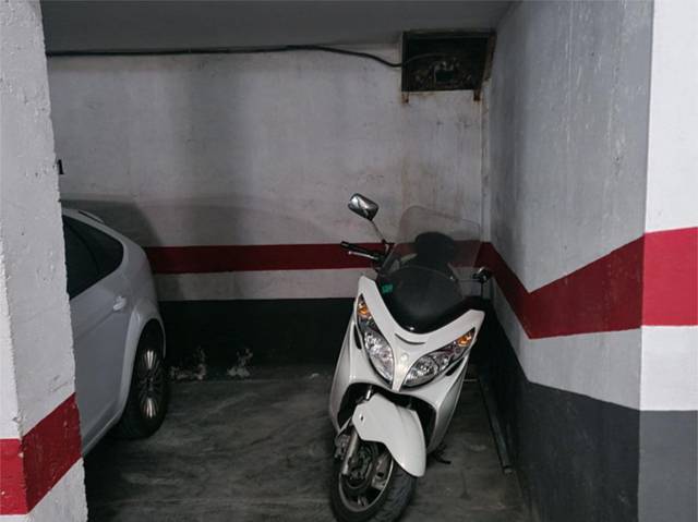 Garaje en Alquiler en Carrer de Joan Baptista Llovera, 20 en El Grau