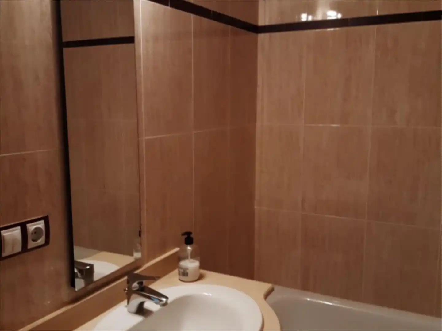 Apartamento de alquiler en Avinguda de les Illes Balears, 1, Torreblanca Baño de Apartamento de alquiler en Torreblanca con Aire acondicionado, Jardín privado y Terraza