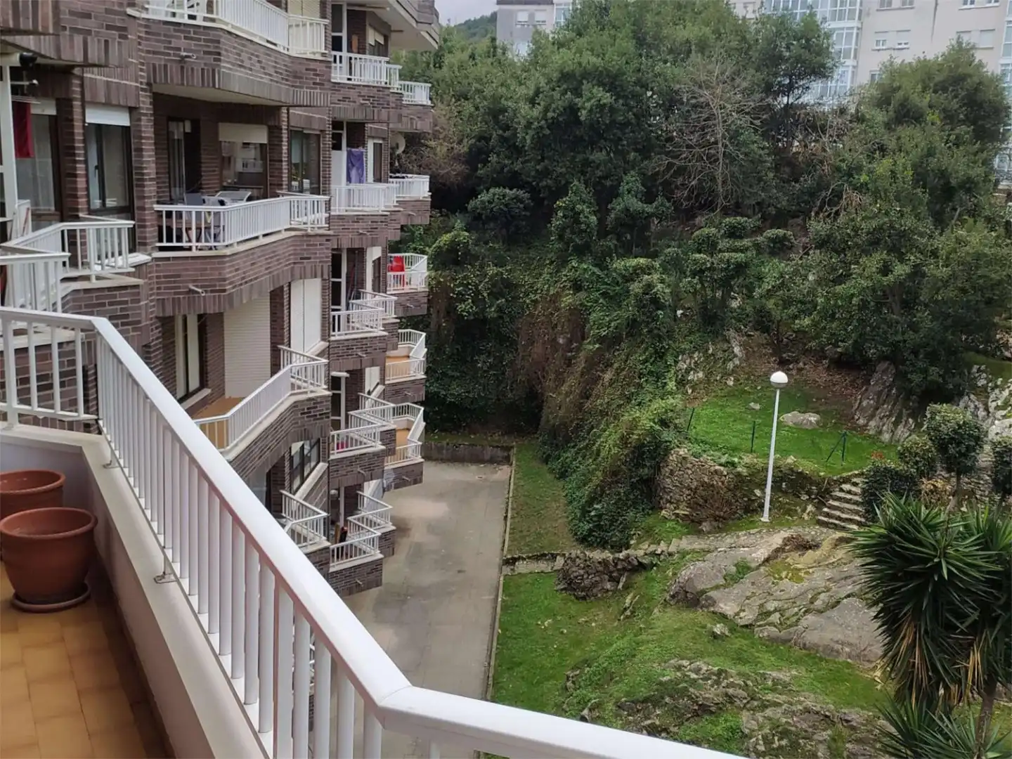 Piso de alquiler en Calle de Silvestre Ochoa, 9, Centro Vista exterior de Piso de alquiler en Castro-Urdiales con Calefacción, Jardín privado y Terraza