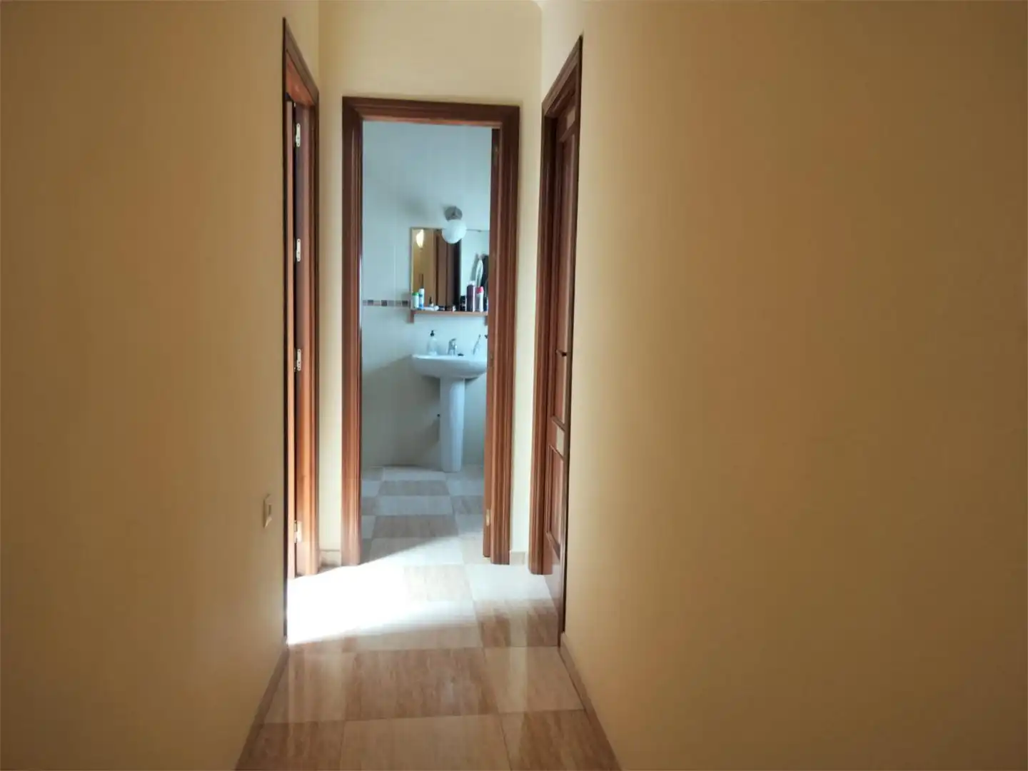 Casa adosada en venta en Calle Real, 1, San Juan del Puerto Casa adosada en venta en San Juan del Puerto con Aire acondicionado, Calefacción y Amueblado