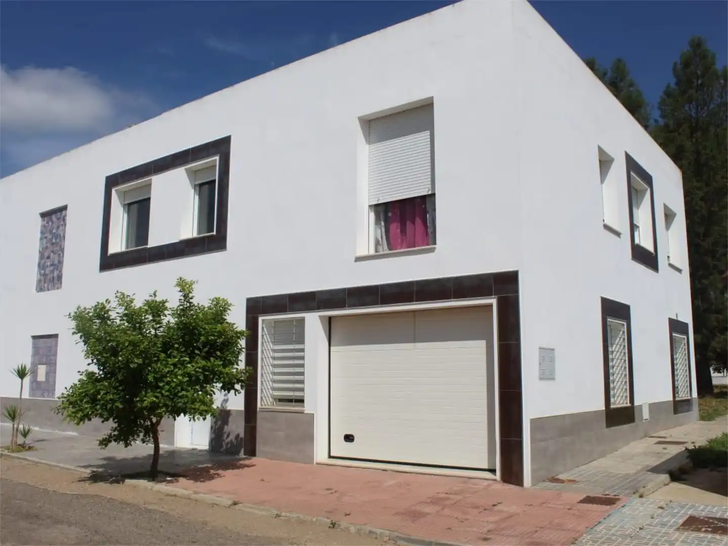 Houses for sale in Calle Posadas, 4, Posadas Exterior view of Houses for sale in Posadas with Air Conditioner, Parquet flooring and Storage room