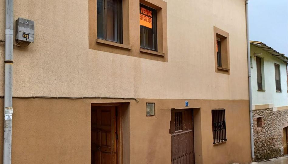 Photo 1 of Single-family semi-detached for sale in Calle la Unión, 7, Badarán, La Rioja