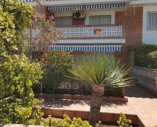 Jardí de Casa adosada de lloguer en Punta Umbría amb Terrassa