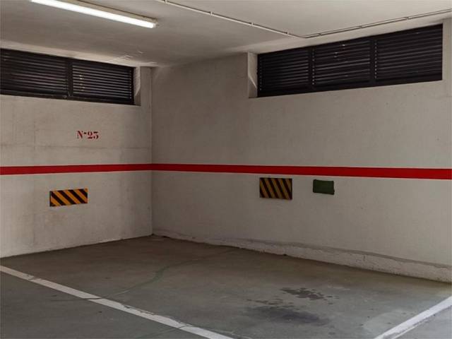 Garaje en Alquiler en Rúa da Fraga, 36 en Fene