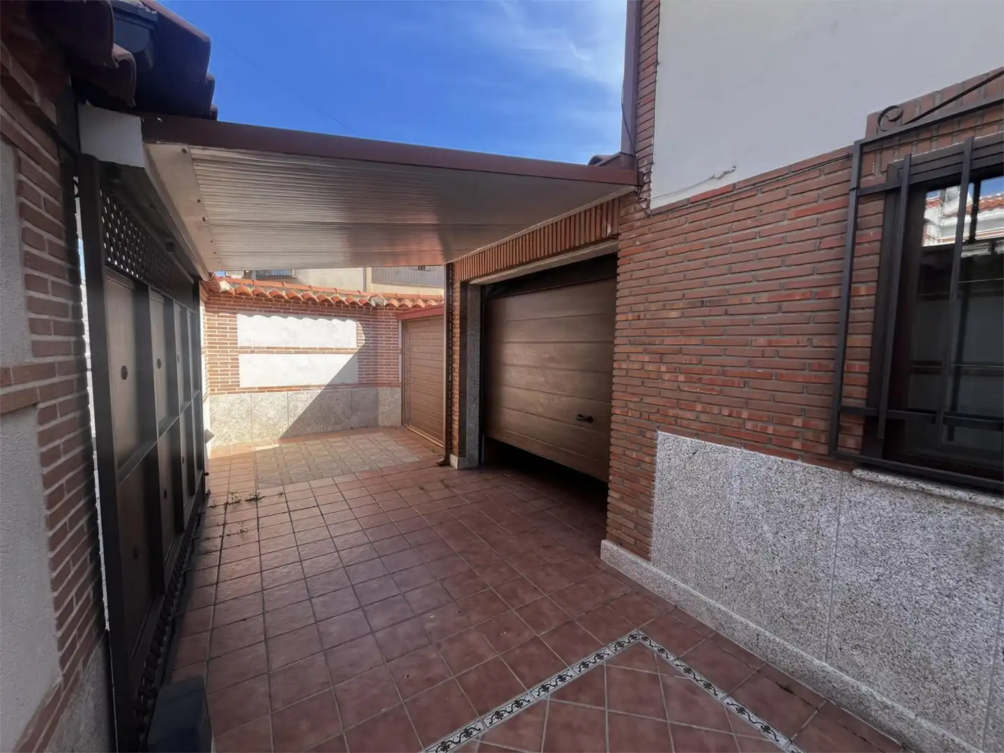 Habitación en Calle Ayozares, 51, La Puebla de Montalbán Vista exterior de Casa o chalet para compartir en La Puebla de Montalbán con Aire acondicionado, Calefacción y Parquet