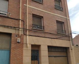 Vista exterior de Pis en venda en Alfaro amb Terrassa i Balcó