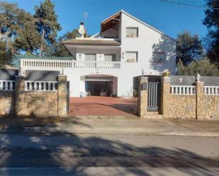 Exterior view of Single-family semi-detached for sale in Llagostera  with Terrace and Swimming Pool