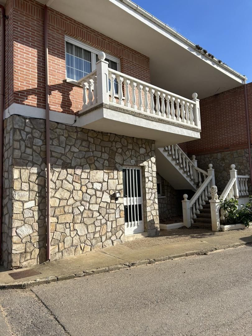 Exterior view of Single-family semi-detached for sale in Laguna Dalga  with Terrace and Balcony