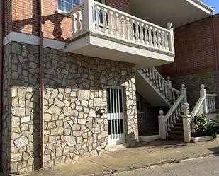 Vista exterior de Casa adosada en venda en Laguna Dalga amb Terrassa i Balcó