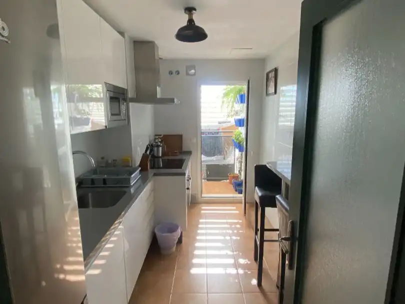 Flat for rent in Calle Hispano Aviación, 6, Tablada Kitchen of Flat for rent in Sevilla with Air Conditioner, Heating and Parquet flooring