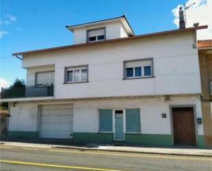 Vista exterior de Casa o xalet en venda en Noia amb Terrassa