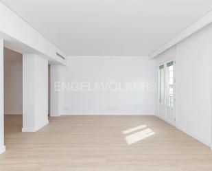 Living room of Flat for sale in  Barcelona Capital  with Terrace