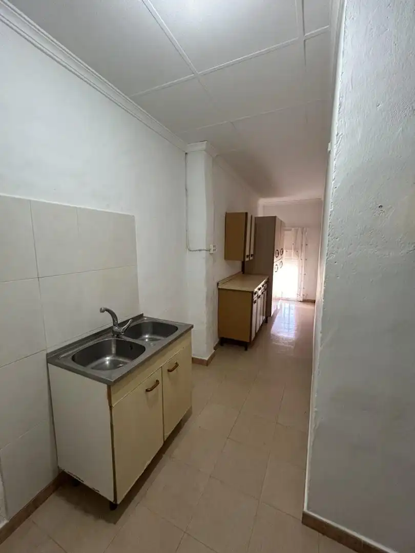 Cocina de Casa adosada en venta en Las Pedroñeras    con Aire acondicionado, Calefacción y Amueblado