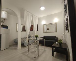 Bedroom of Flat for sale in  Madrid Capital